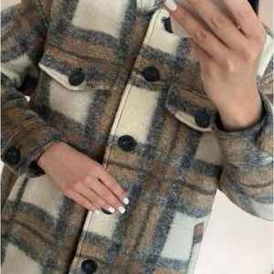 Zara Plaid Teddy Jacket in Cream and Brown A0420